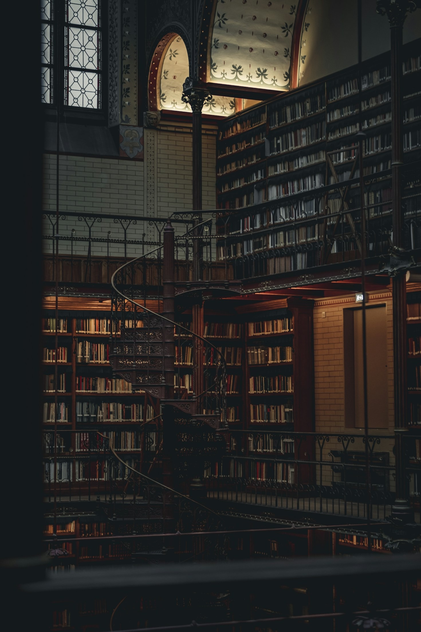 How To Build Suspense In Short Stories